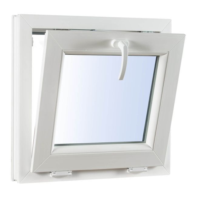 Hvidt PVC-vindue med vippefunktion og tredobbelt glas 565 x 535 mm
