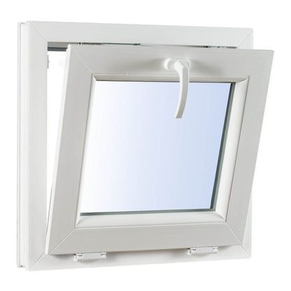 Hvidt PVC-vindue med vippefunktion og tredobbelt glas 565 x 535 mm