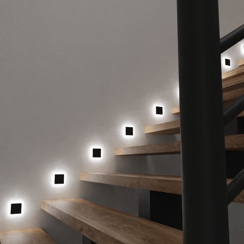 Trappe LED Milagro Evo 4000 K Sort 75x75x230 mm