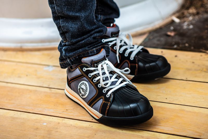 NEO TOOLS arbejdssko i størrelse 39, grå-sort, 1 par