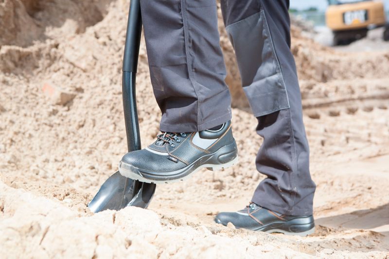 NEO TOOLS arbejdssko, størrelse 42, sort, 1 par