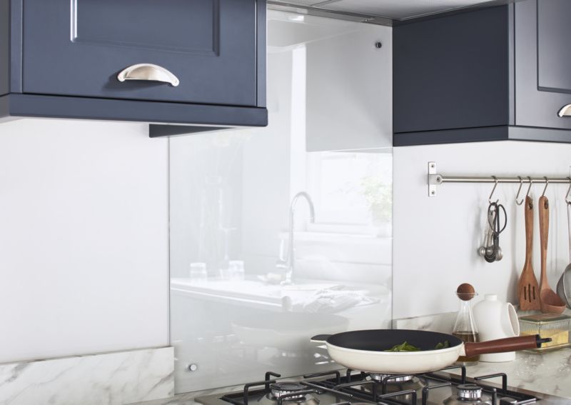 GoodHome Nashi køkkenpanel i glas 60 cm transparent