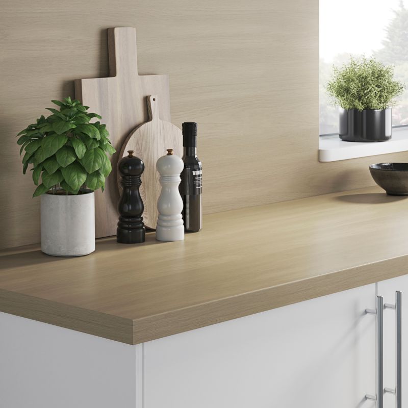 GoodHome Nepeta laminatbordpladepanel 0,3 x 60 x 200 cm lys træ / rustik eg