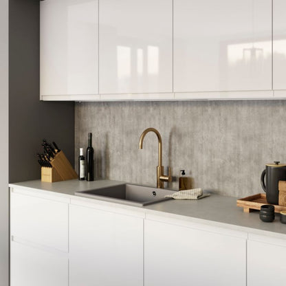 Laminat bagpanel 60 x 240 cm i lys stenfinish