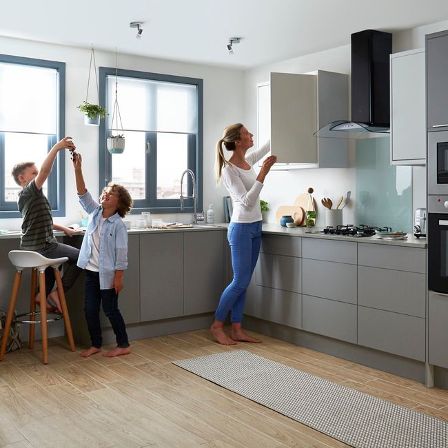 Bagpanel til køkkenø GoodHome Balsamita 89 x 200 cm mat-grå