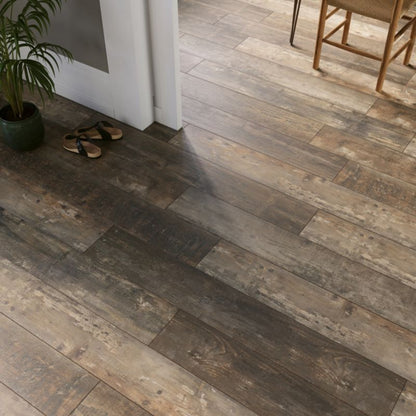 GoodHome Tipton laminatgulve AC4 brun 1,99 m²