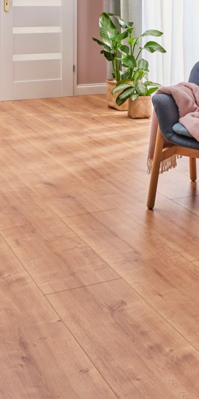 Vandafvisende laminatgulvpaneler GoodHome Branding natural AC4 2,535 m²