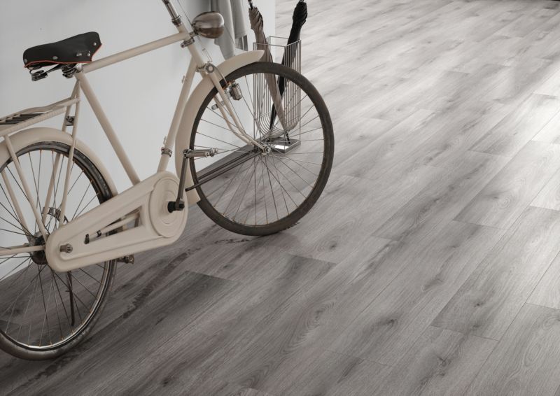Laminatgulv Wilder AC5 128,8x24,5 cm Grå 2,52 m²