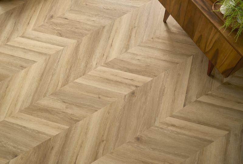 Floornity SPC vinylgulvpaneler i sildebensmønster, Eg Annabelle, 1,44 m²