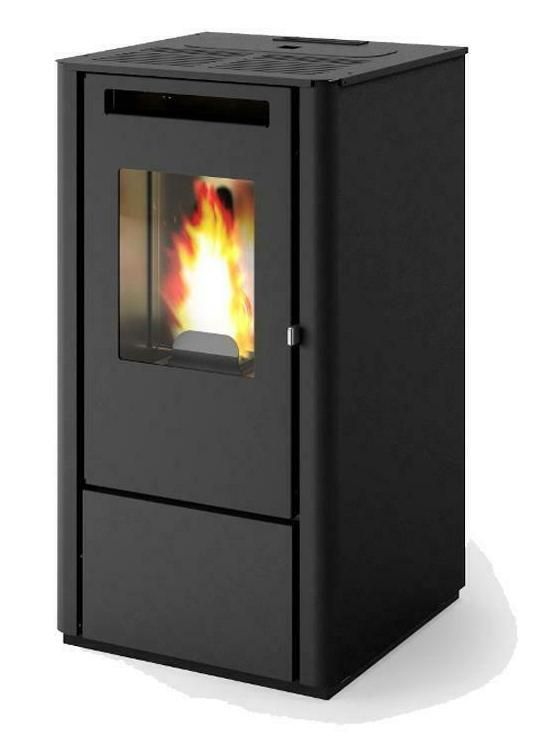 Ferretti Milano Pilleovn 9.5 kW Sort Italiensk Elegant Automatisk Varmeløsning