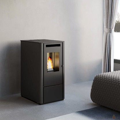 Ferretti Milano Pilleovn 9.5 kW Sort Italiensk Elegant Automatisk Varmeløsning