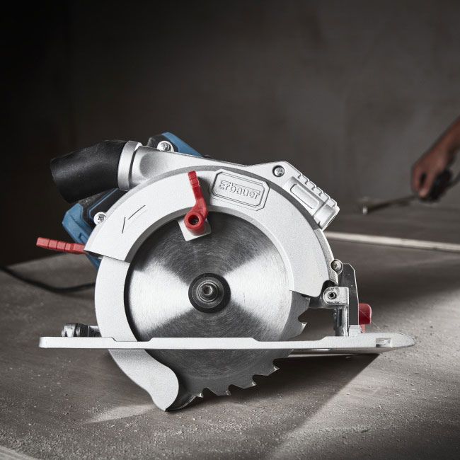 Erbauer rundsav 165 mm 1400 W