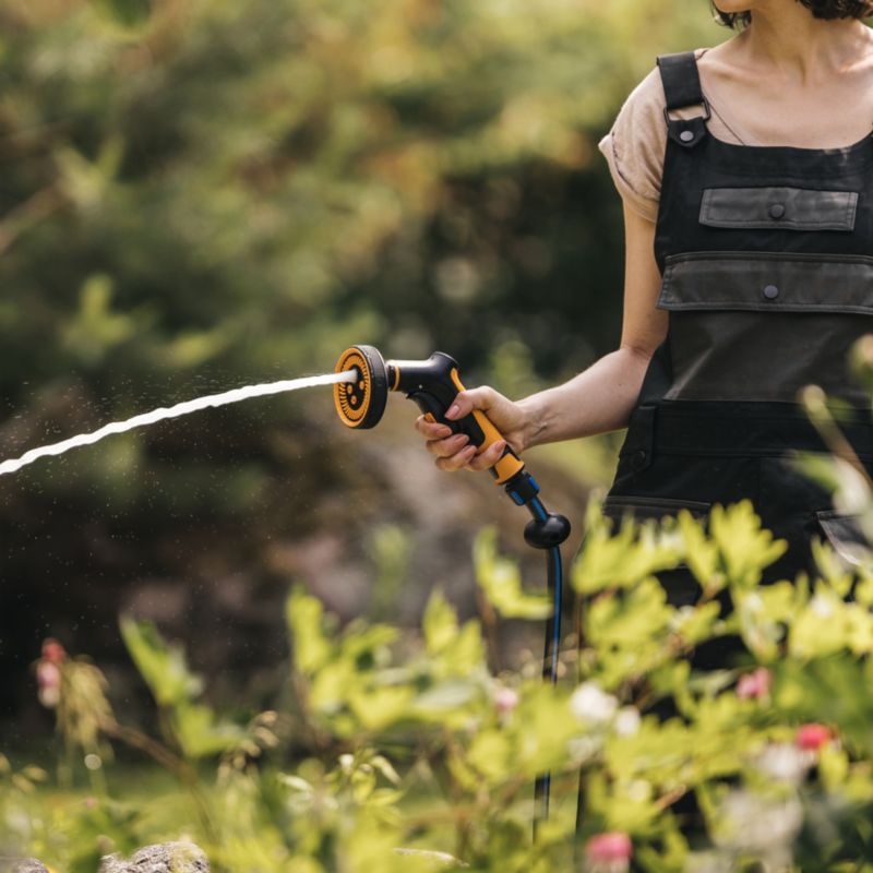Fiskars Multi Comfort forreste aftrækker sprøjtepistol i sort-orange