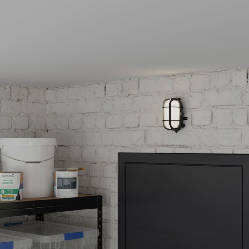 Klenova E27 IP44 sort plafond