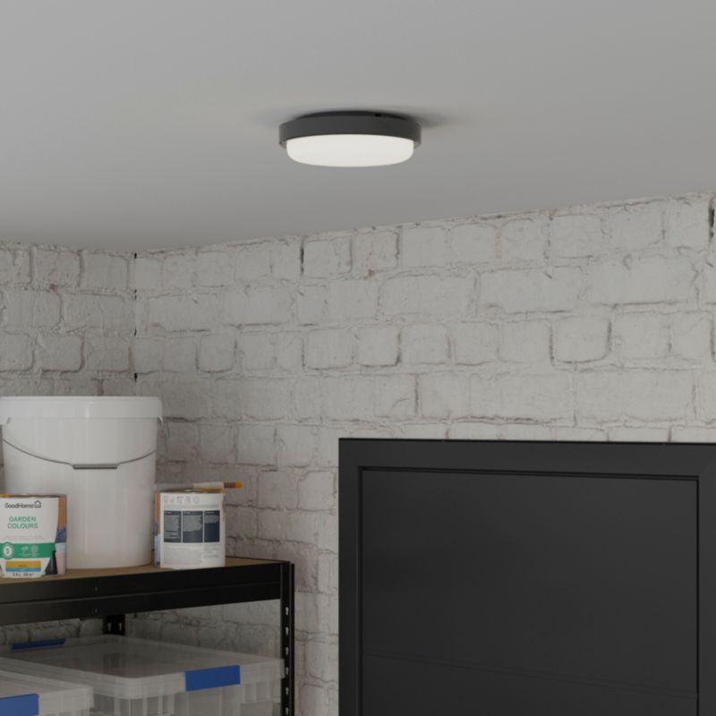 GoodHome Almagro kælderloftlampe 600 lm IP44 mat-sort