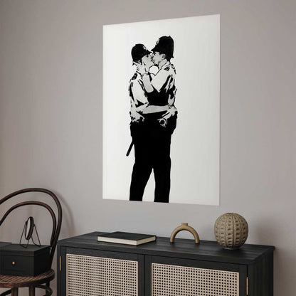 Artgeist plakat Kissing Coppers 21x30 cm uden ramme 1 stk