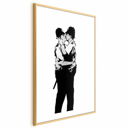 Plakat Artgeist Kissing Coppers 40x60 cm med guldramme, 1 stk