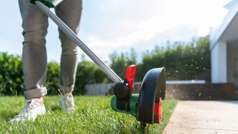 Bosch UniversalGrassCut akku-ryddesav