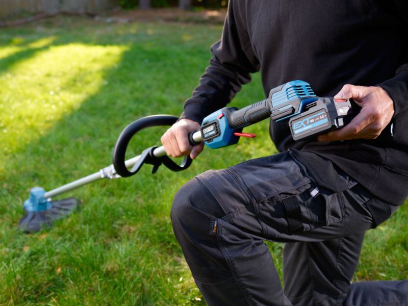 Erbauer 18 V 30 cm akku‑kanttrimmer uden batteri