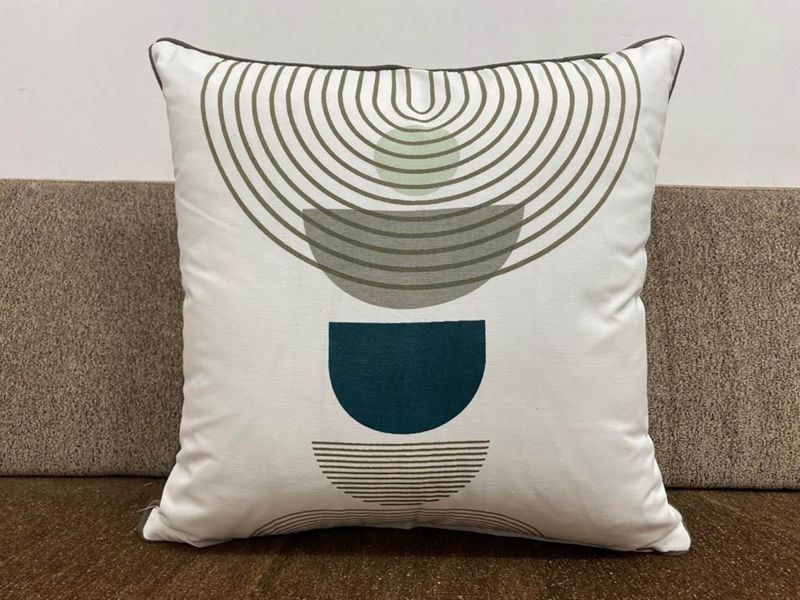 Bomuldspude 45 x 45 cm med grå‑marineblå kant