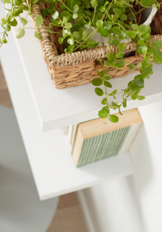 Dekorativ hylde Form Cusko 38 x 235 x 600 mm hvid