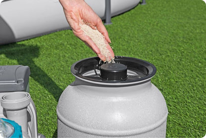 https://media2.castorama.pl/is/image/CastoramaPL/pompa-piaskowa-do-basenu-bestway-filtr-6056-l-h-piasek-25kg-58497-1szt-~5903890606732_04c_MP