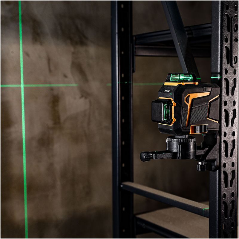 DEKO 3D planlaser med 360° krydslaser i grøn farve, 1 sæt