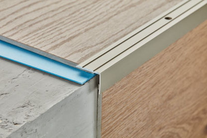 Aluminium Trappeprofil L-formet 270 cm Sølv Mat
