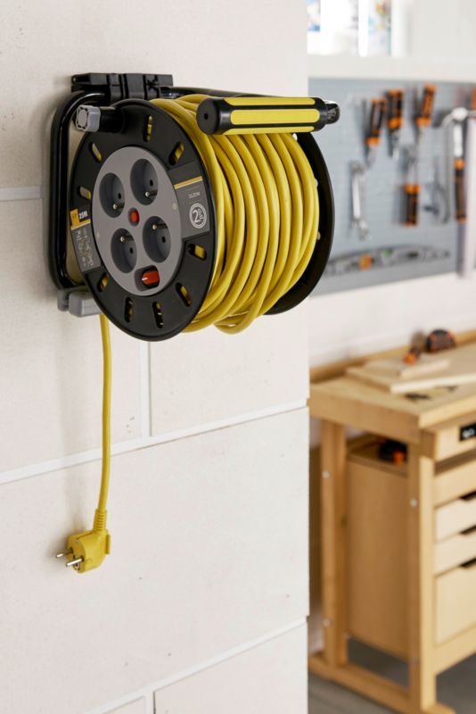 Kabeltromle Diall 4 x 16 A 3 x 1,5 mm² 25 m