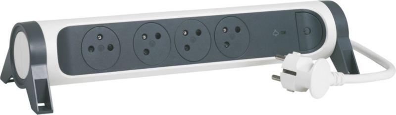 Legrand boligforlængerledning med 4 jordede stik og 1,5 m kabel