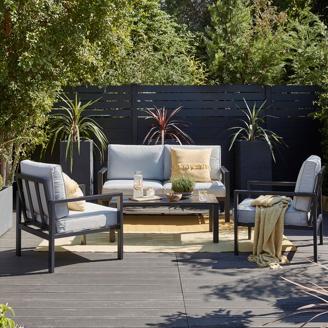 GoodHome Neva aluminiumsramme med vandrette lameller