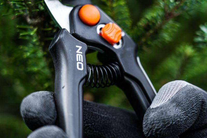 NEO TOOLS arbejdshandsker i nylon med latexbelægning, størrelse 9, grå, 1 par