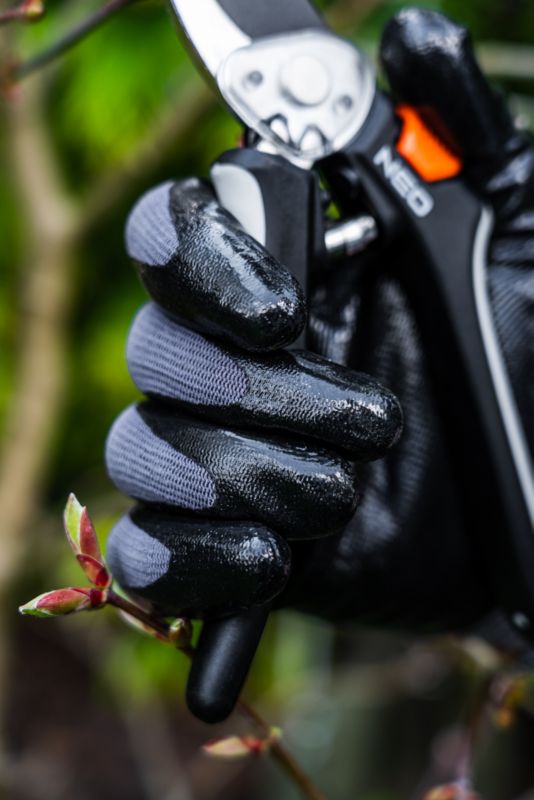 NEO TOOLS arbejdshandsker i nylon med nitrilbelægning, str. 9, grå, 1 par