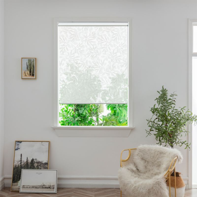 GoodHome Flasor rullegardin med blomster 87,3 x 160 cm hvid