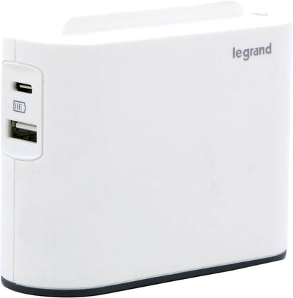 Legrand forgreningsstik med 2 stik og USB, AC, hvid/sort
