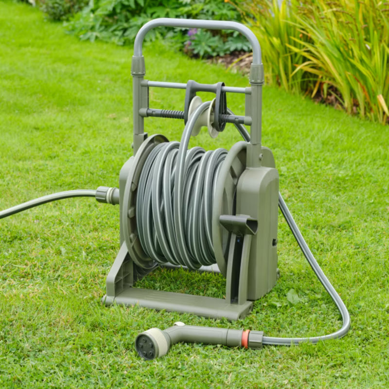 Slangetromle med Slange 25 m 1/2" Grøn med Fodpedal