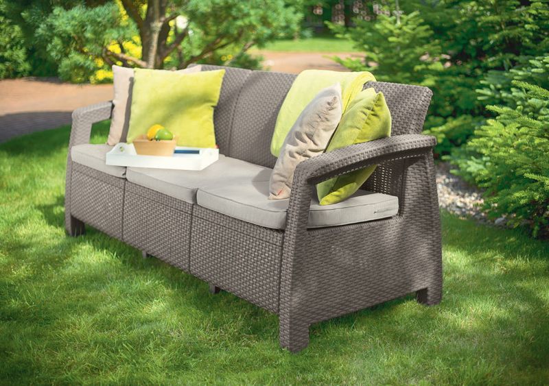 Keter Corfu Love Seat 3-personers have sofa i cappuccino, 1 stk.