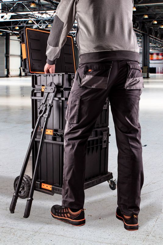 Unisex arbejdstrusser NEO TOOLS XL med forstærkninger, 1 stk.