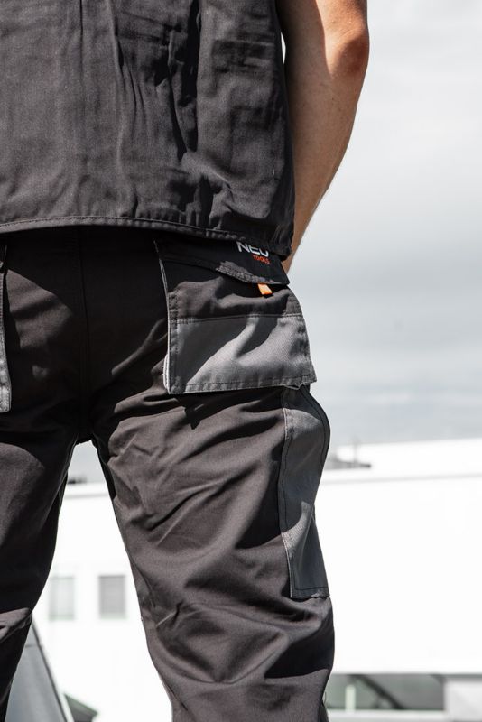 Unisex arbejdstrusser NEO TOOLS XL med forstærkninger, 1 stk.