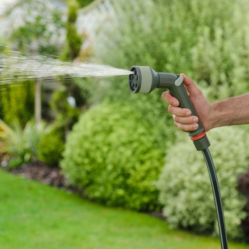 Verve slangeholder med 25 m 1/2" slange og fodpedal