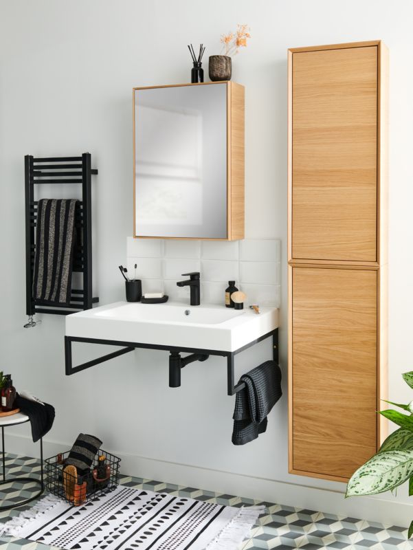 Væghængt skab Avela 40x90x15 cm Egetræsfiner