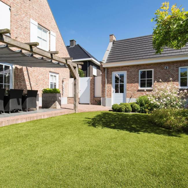 Syntetisk græs Rosa 4 m