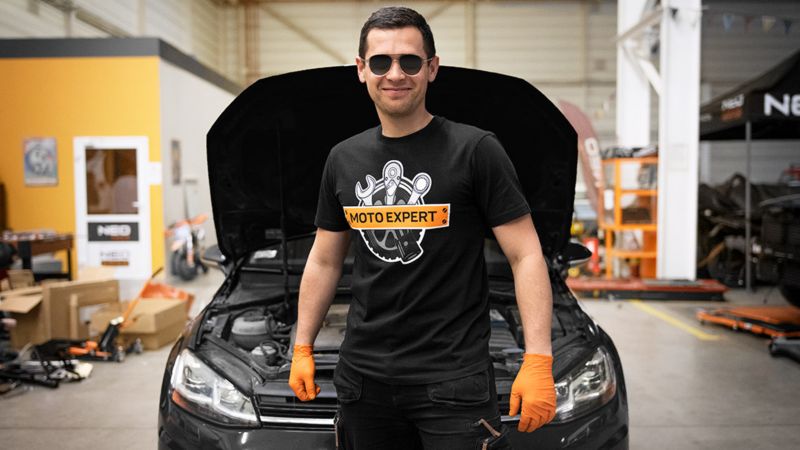 NEO TOOLS Moto Expert L t-shirt med tryk, sort, 1 stk.