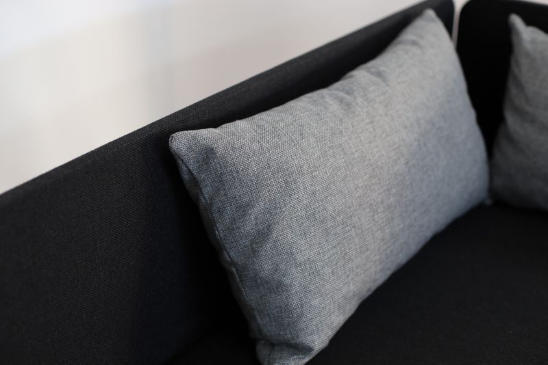 Tapczan Enkeltsseng Hirek 90x200 cm Sort/Grå