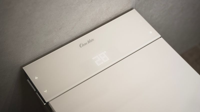 https://media2.castorama.pl/is/image/CastoramaPL/toaleta-myj-ca-cleanwave-breeze-700-1-szt-~5900354919018_06c_MP