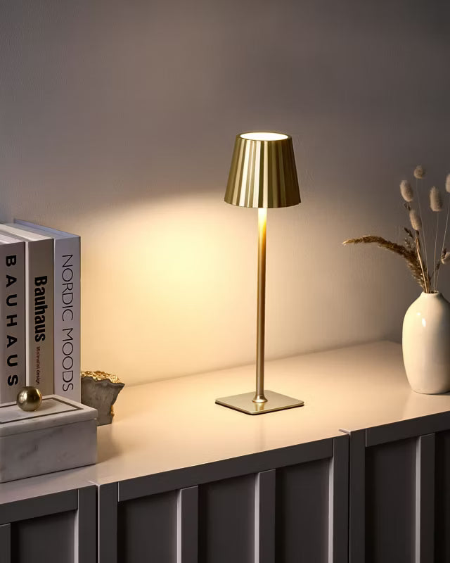 Trådløs Bordlampe LED Dæmpbar Guld