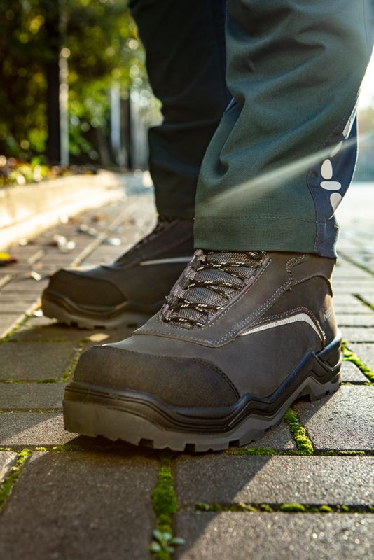 NEO TOOLS S3L SR FO arbejdssko i størrelse 43, 1 par