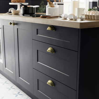 GoodHome Chervil muslingeformet møbelgreb 94 mm i messing