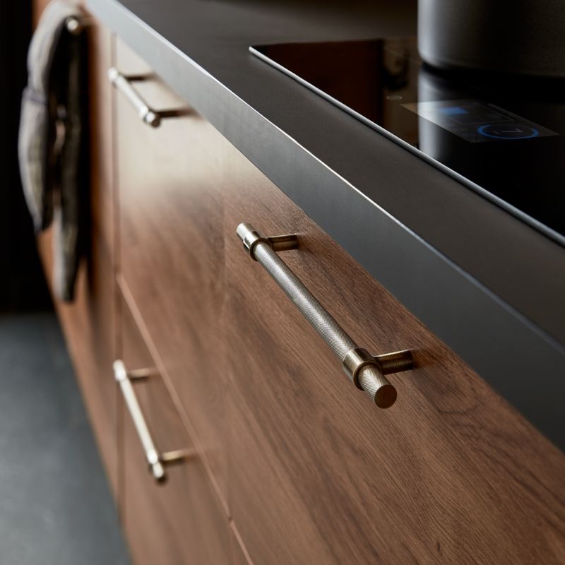 GoodHome Dukkah møbelgreb i antik guld med relingdesign