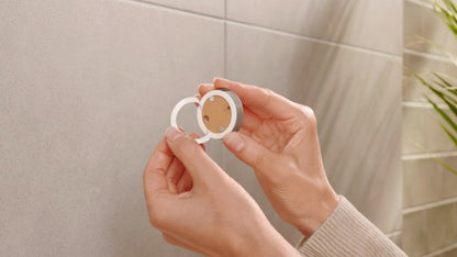 Tesa Moon sort toiletrulleholder uden boring